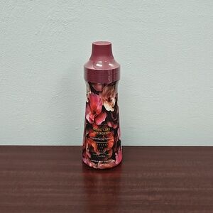 Bath & Body Works COVERED IN ROSES Fabric Care Laundry Detergent